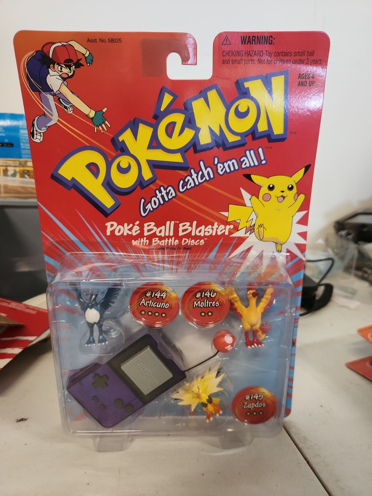 Vintage 1999 Poke Ball Blaster Battle Discs Sealed Hasbro Zapdos New