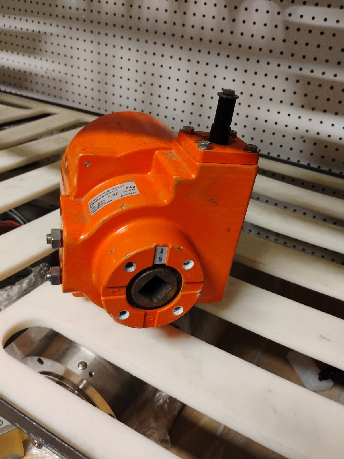 BELIMO SY2-24 ROTARY ACTUATOR New Other See Old Stock 
