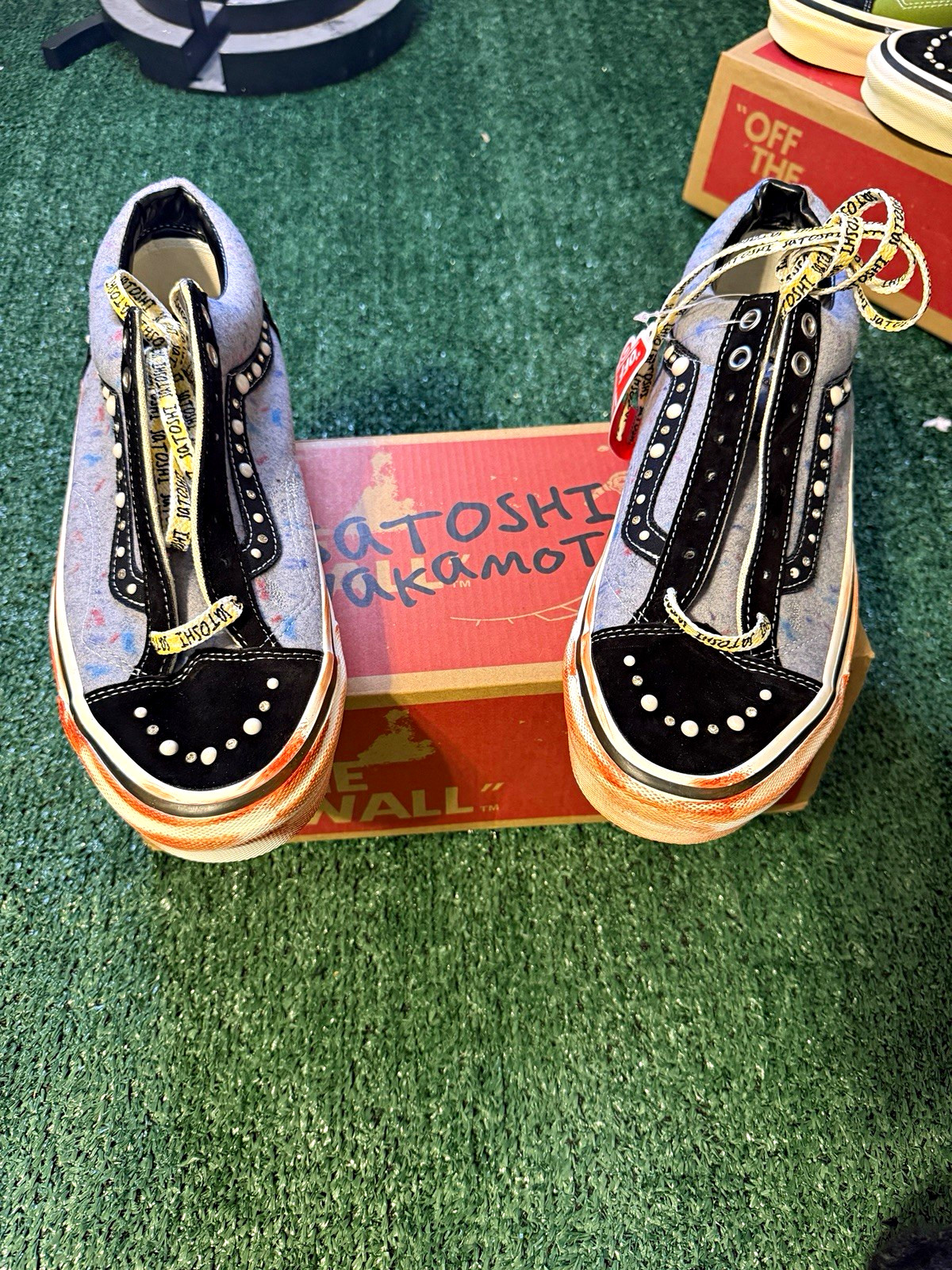 VANS Off The Wall Satoshi Nakamoto Canvas Studded Lace-Up Sneaker US 10.5