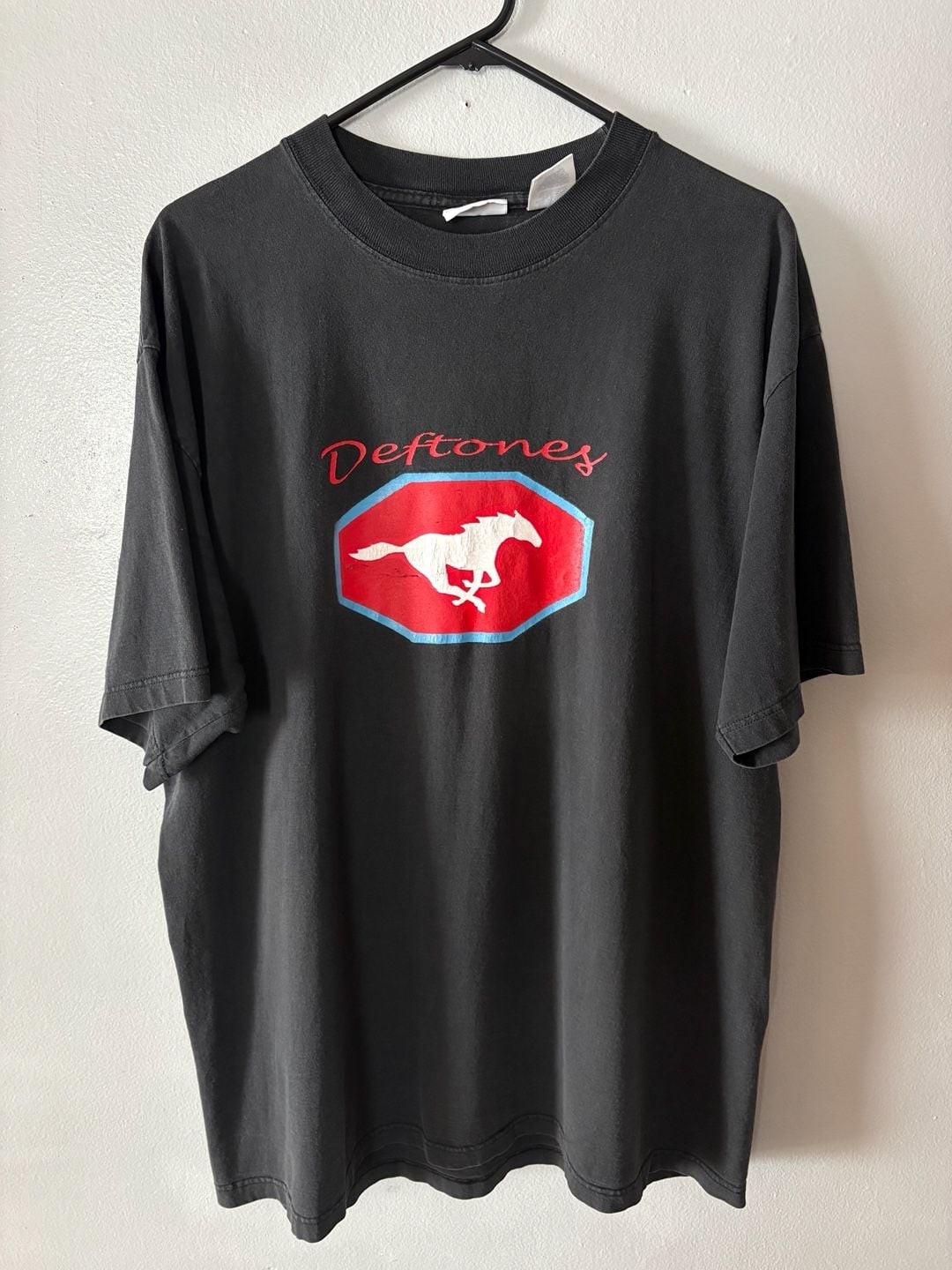2000’s rare Deftones White Pony album metal alternative band T-Shirt 2000’s rare Deftones White Pony album metal alternative band T-Shirt