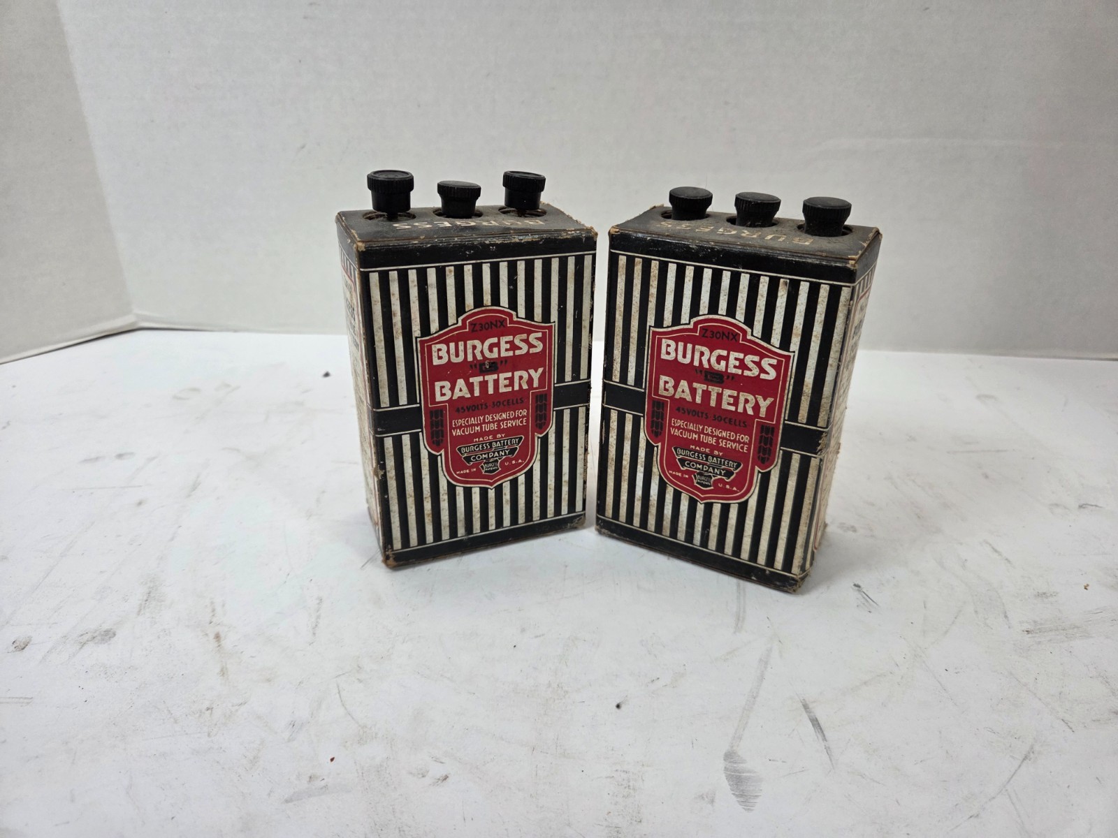 Lot of 2 Antique Burgess original battery Z30NX 45v for old radios restorations