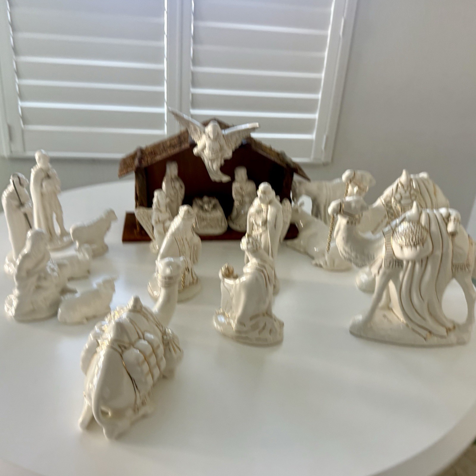 VTG Nativity White & Gold 20 Figures Made by Sisters St Joseph Creche Manger 70s