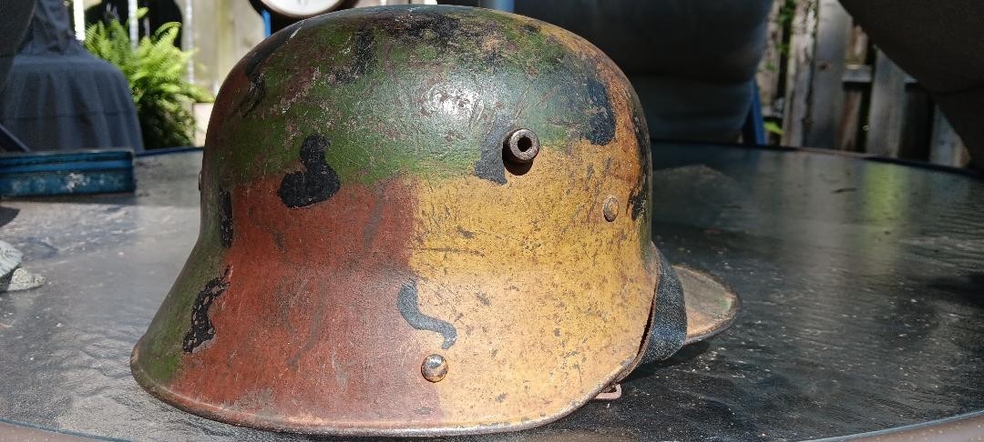 WWI WW1 GERMAN CAMOUFLAGE HELMET, W66-M16, VIVID PATTERN CAMO WWI WW1 GERMAN CAMOUFLAGE HELMET, W66-M16, VIVID PATTERN CAMO