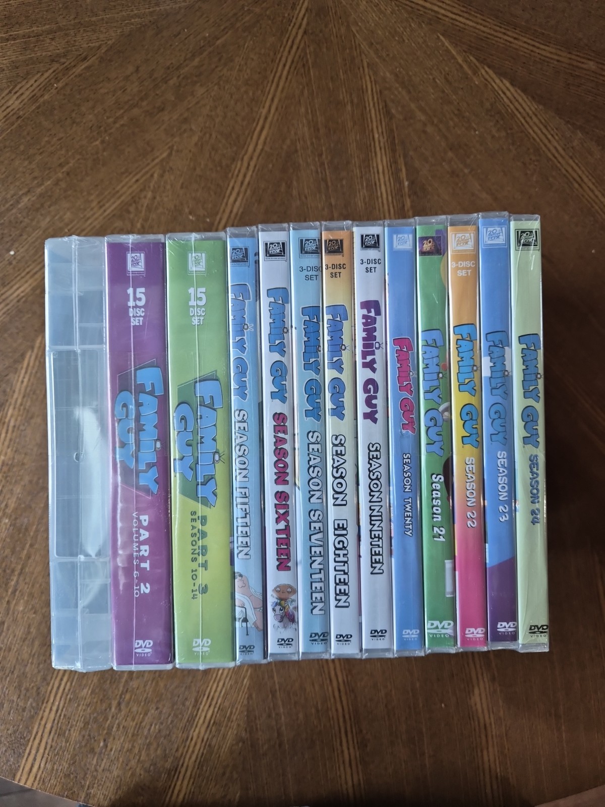 FAMILY GUY : THE COMPLETE SERIES Seasons 1-24