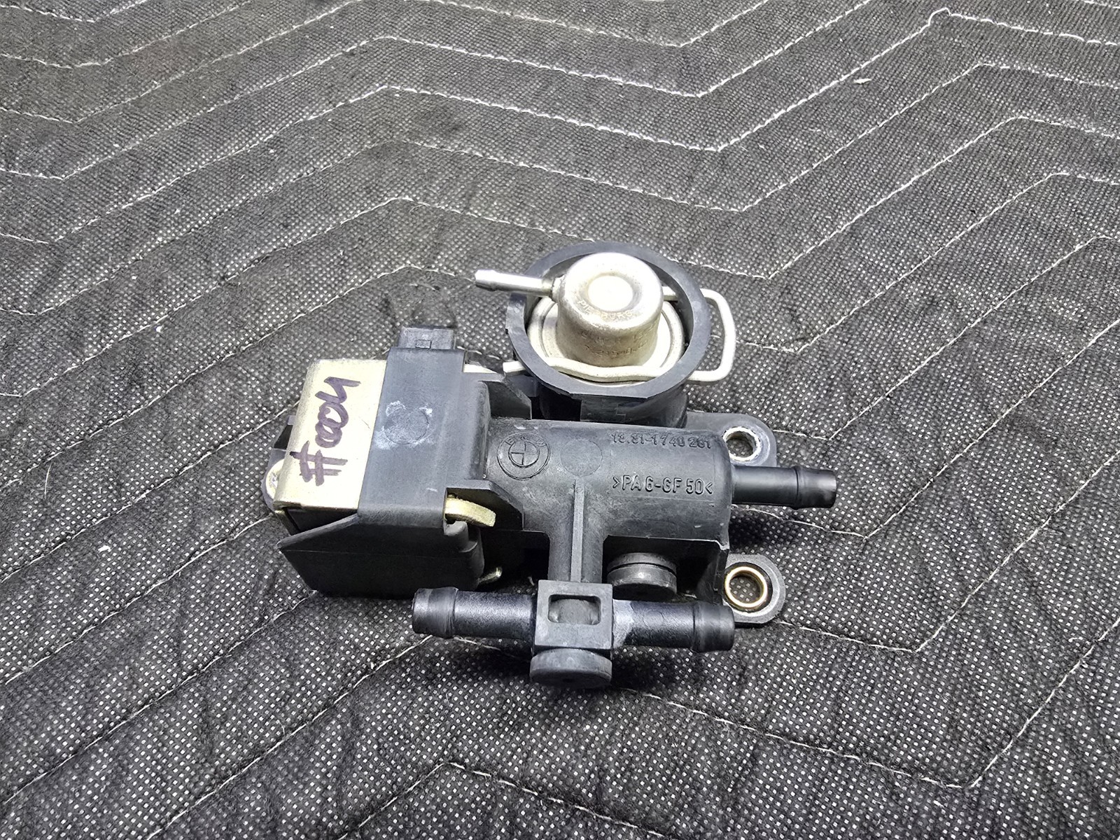 95-01 BMW E36 Z3 E38 E39 Fuel Pressure 3/2 Directional Control Valve Regulator