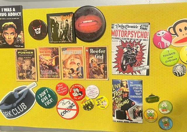 Massive 56 Item Vintage Pop Culture Monster Magnets & Pins Massive 56 Item Vintage Pop Culture Monster Magnets & Pins