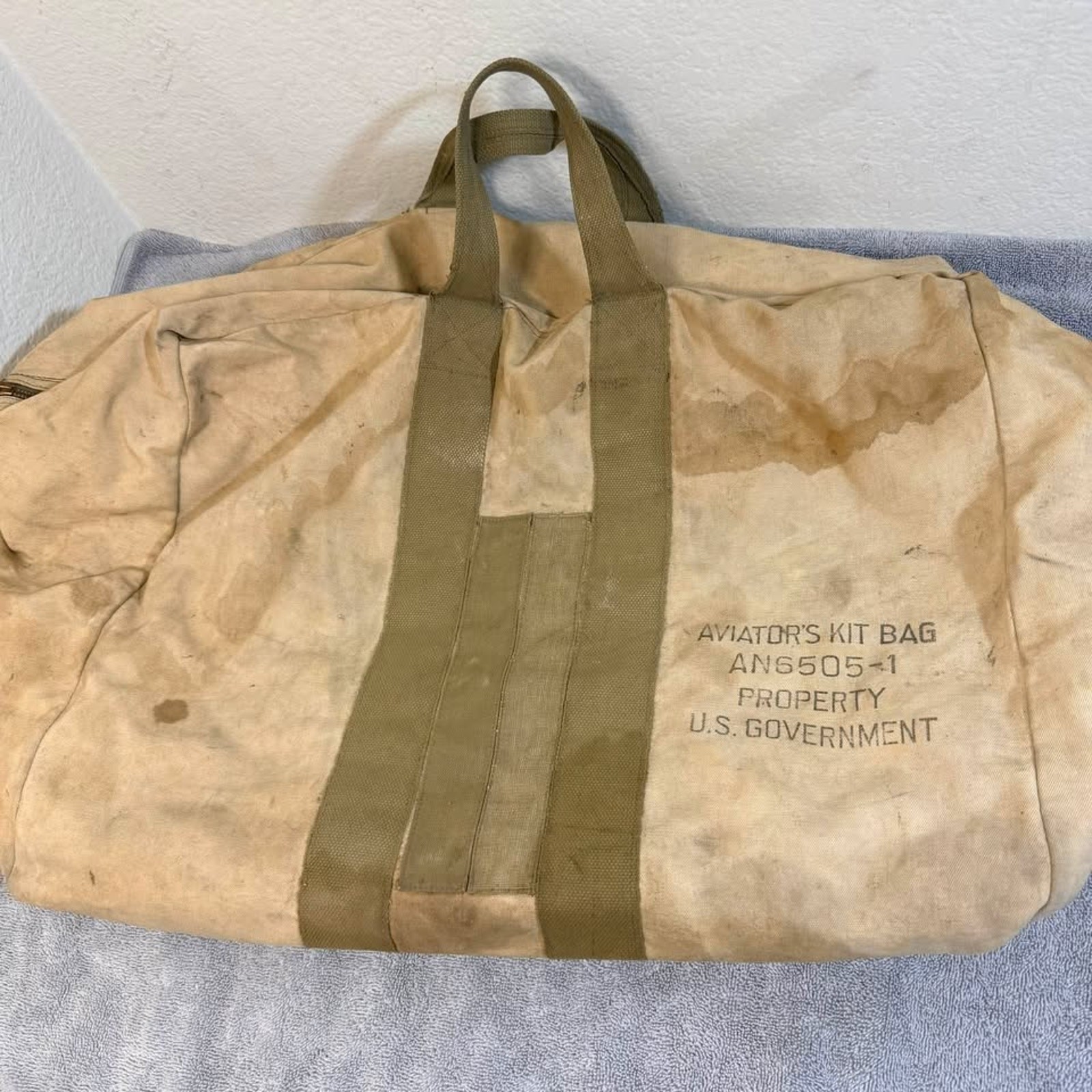WWII USAAF AN6505-1 Aviator Kit Bag Named Lt Sandbakken Officer Stenciled