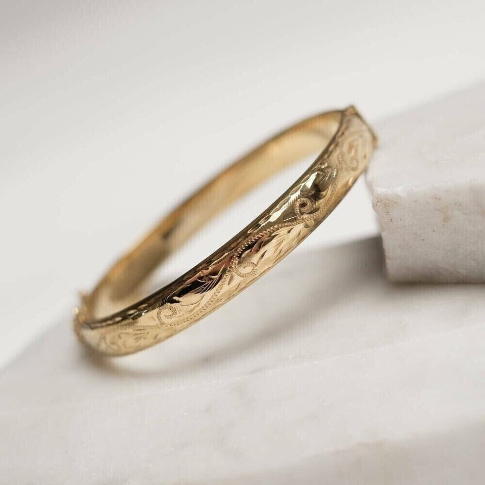 Women's Vintage New Style 14k Yellow Gold Finish 7.5 Inch Bangle Bracelet Unisex