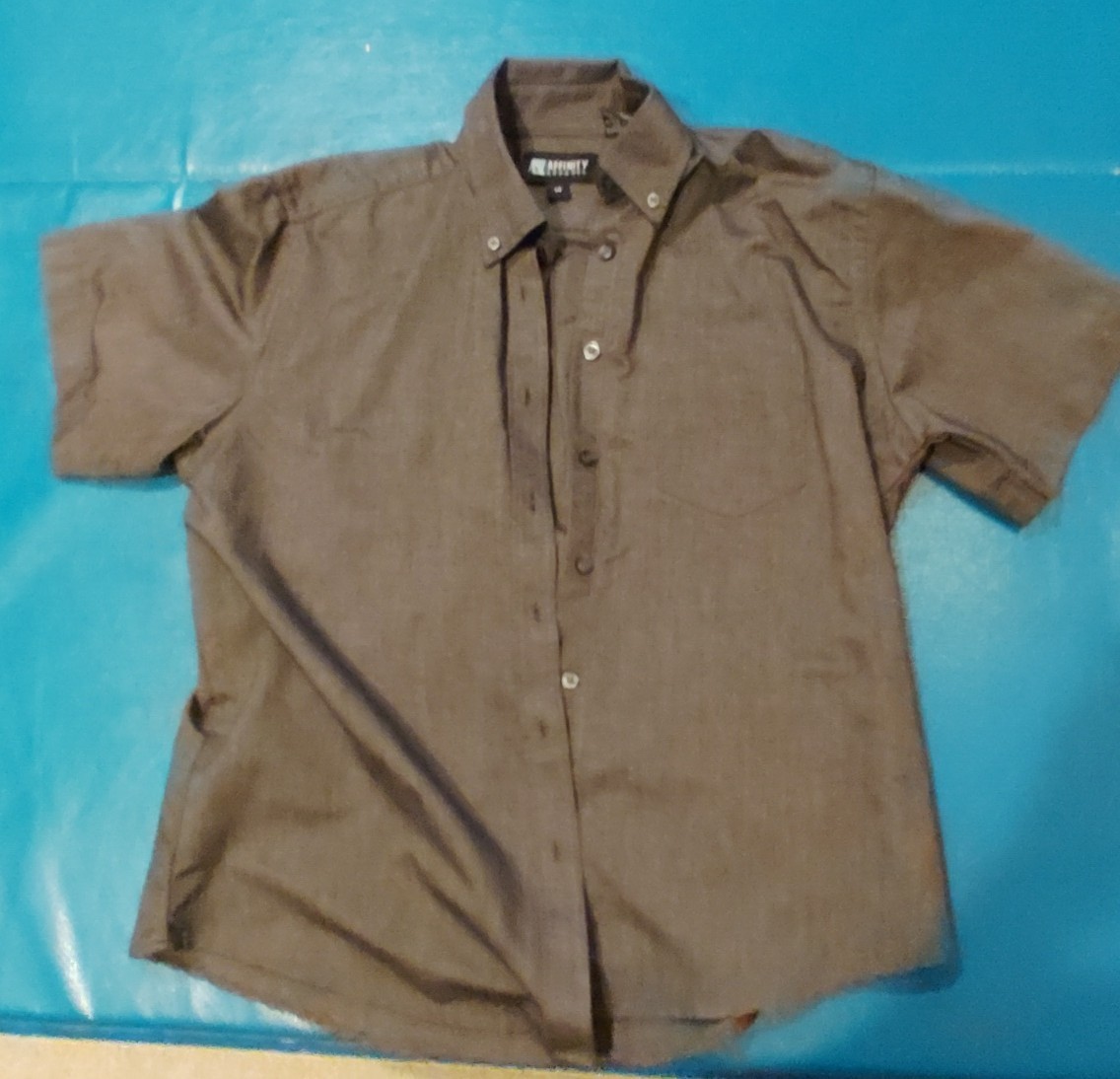 Affinity Apparel Women\'s Size 14 Gray Button Down Collar Blouse