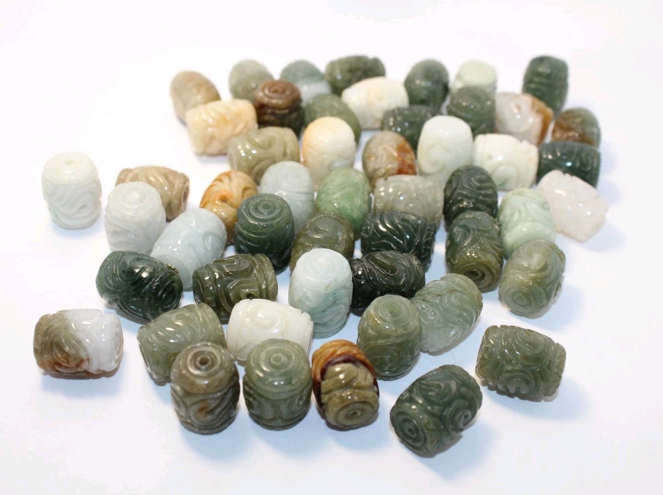 48 Vintage Antique Hand Carved Burma Jade Beads Estate Lot 48 Vintage Antique Hand Carved Burma Jade Beads Estate Lot