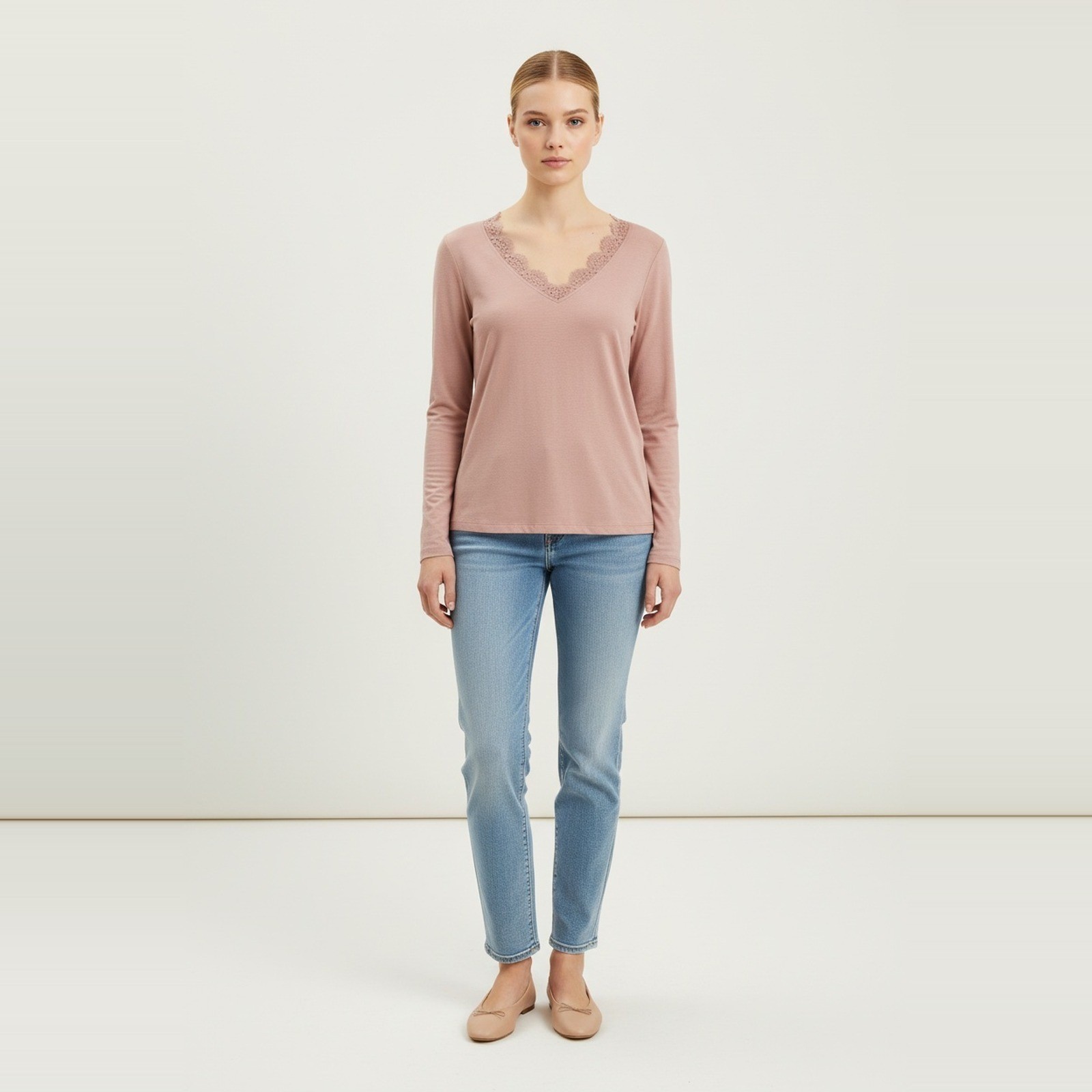 Mystree NWT Modal Lace V-Neck Top Womens S Blush Long Sleeve Eyelash Trim Mystree NWT Modal Lace V-Neck Top Womens S Blush Long Sleeve Eyelash Trim