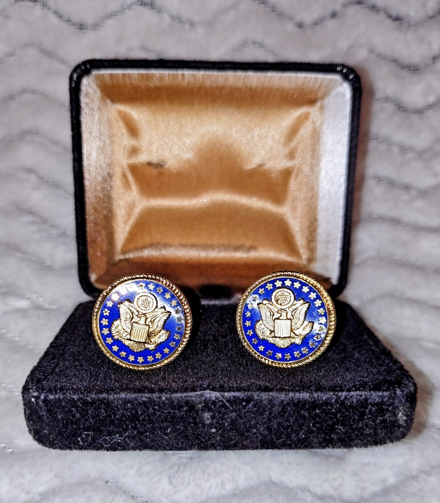 Vintage Pair Of US Presidential Seal Cufflinks Blue Enamel 25 Stars