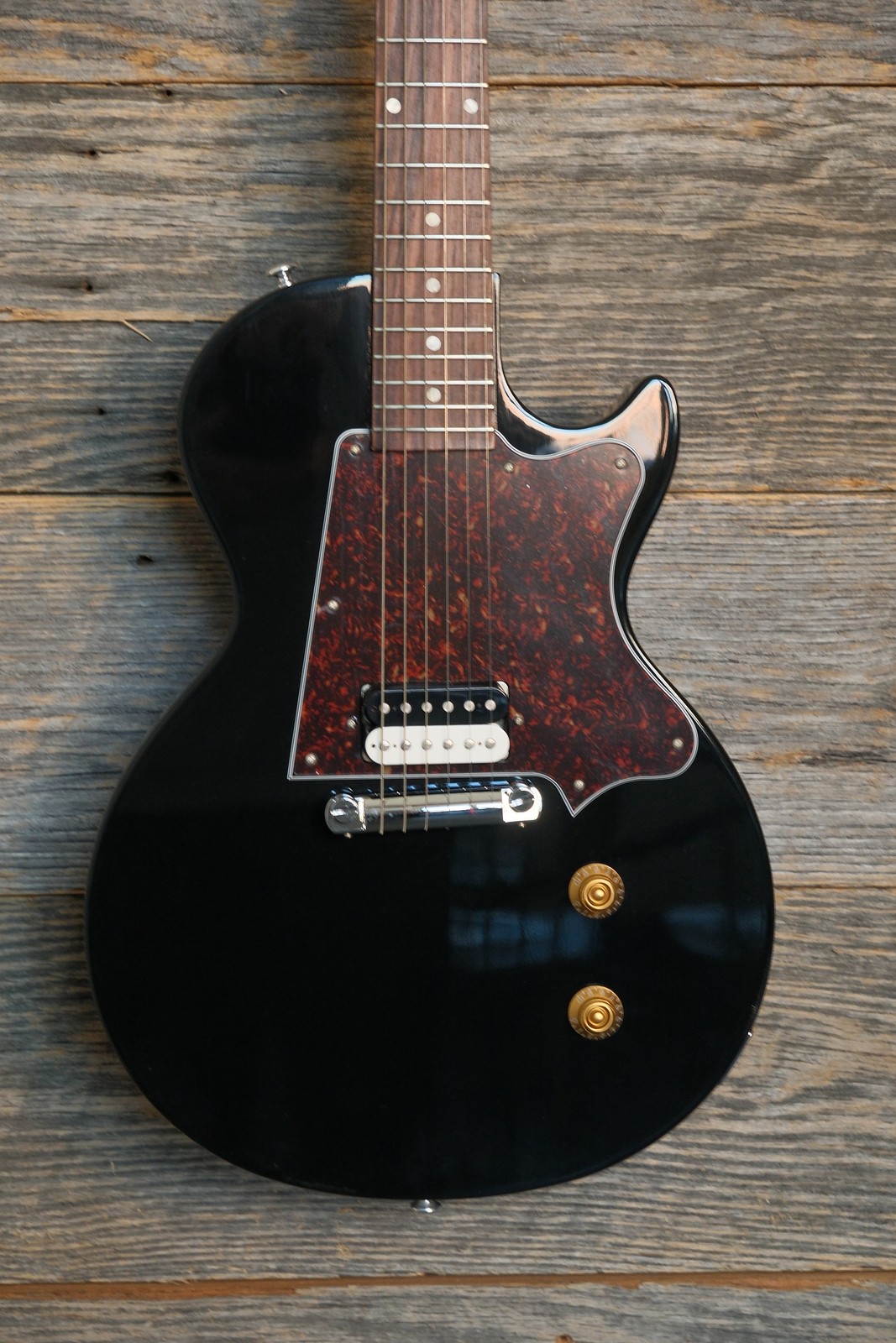 Used Gibson 2018 Billie Joe Armstrong Les Paul Junior - Ebony w/ OHSC Used Gibson 2018 Billie Joe Armstrong Les Paul Junior - Ebony w/ OHSC