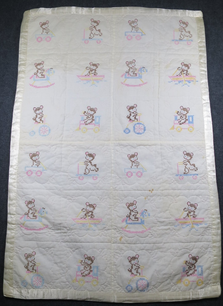 Vintage Handmade Embroidered baby Blanket Quilt Baby Bear Vintage Handmade Embroidered baby Blanket Quilt Baby Bear