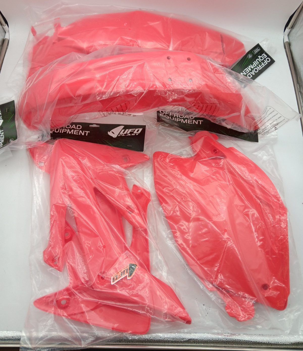 UFO Plast Rear+Front Fender, Radiator Shrouds, & Side Panels Honda CRF250X 04-17 UFO Plast Rear+Front Fender, Radiator Shrouds, & Side Panels Honda CRF250X 04-17