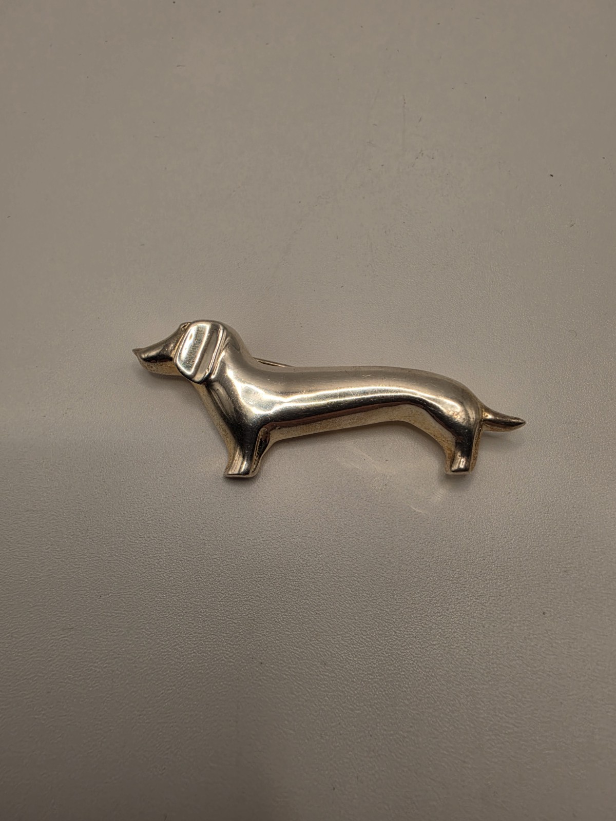 Vintage Signed D’Molina Sterling Silver Dachshund Wiener Dog Brooch Vintage Signed D’Molina Sterling Silver Dachshund Wiener Dog Brooch