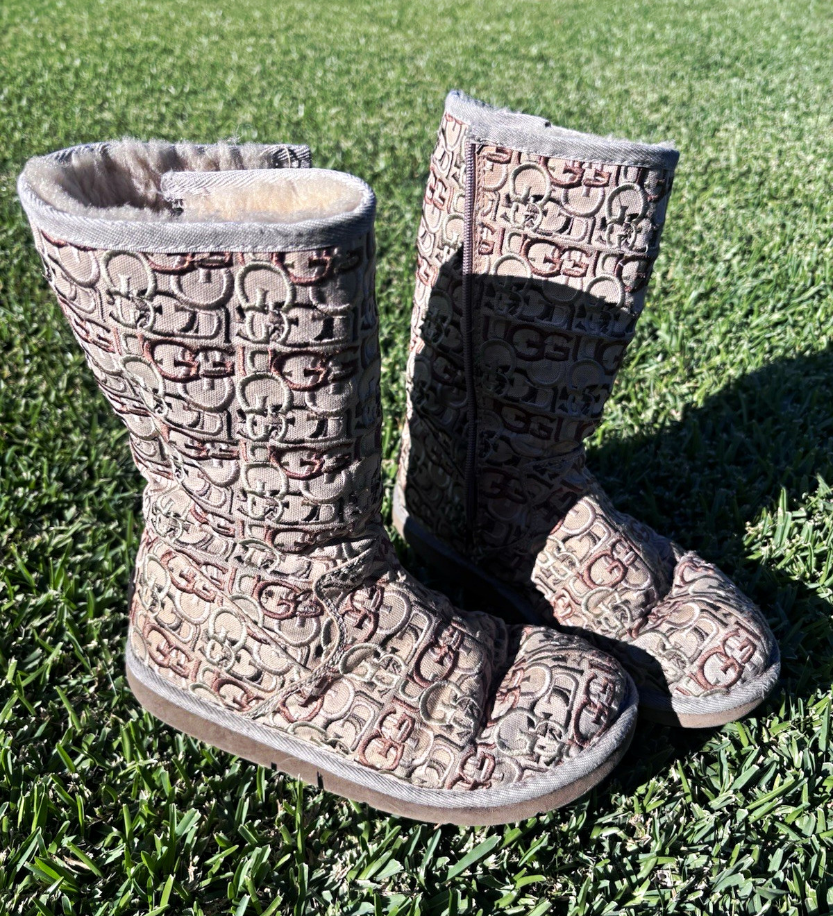 UGG Logo Print Pull-On Lined Mid-Calf Boots Beige/Brown US 8 EU 39 UGG Logo Print Pull-On Lined Mid-Calf Boots Beige/Brown US 8 EU 39