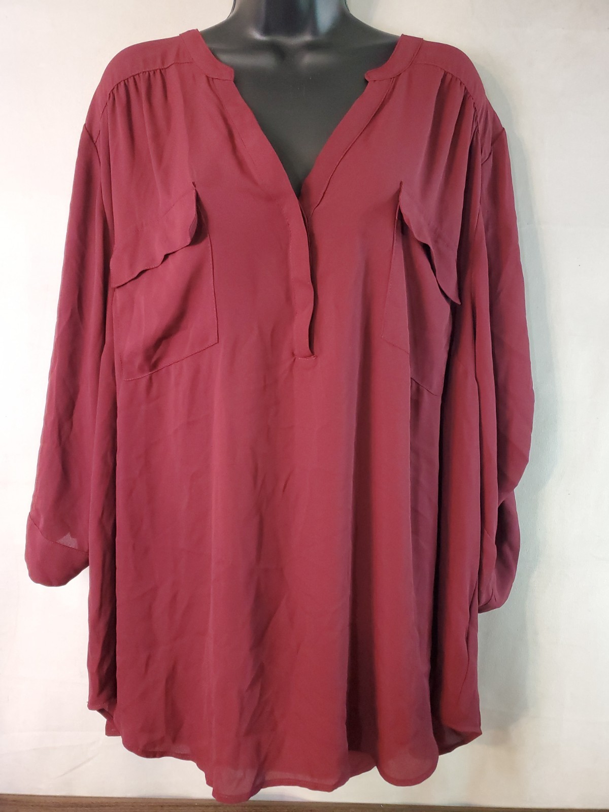 TORRID Harper Women\'s Size 4 Roll Tab 3/4 Sleeve Blouse with Pockets TORRID Harper Women\'s Size 4 Roll Tab 3/4 Sleeve Blouse with Pockets