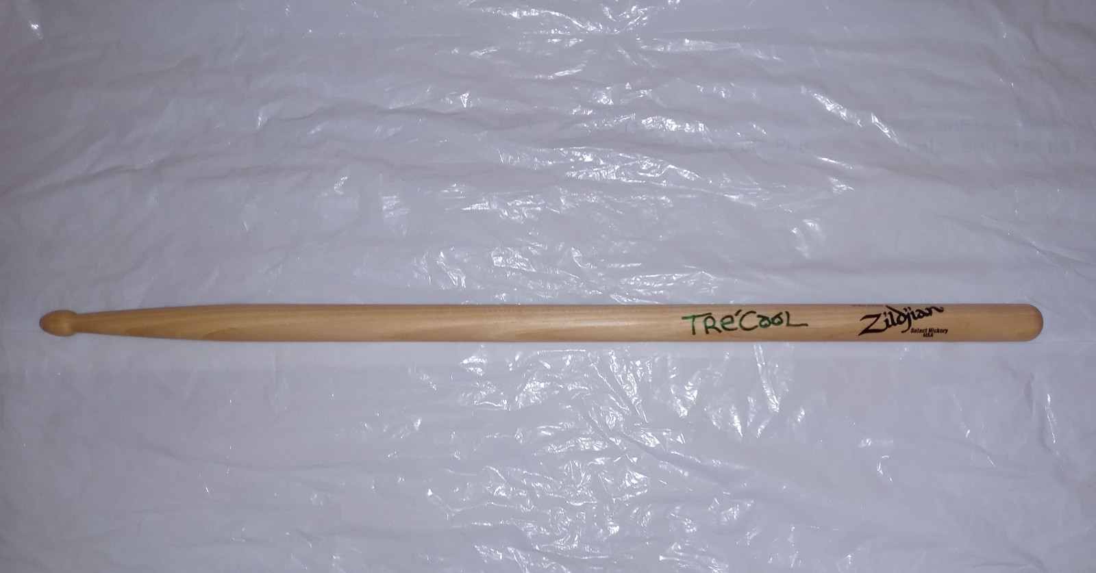 GREEN DAY Signature Concert Tour Stage Memorabilia 3 Piece Set STICK PICK TICKET GREEN DAY Signature Concert Tour Stage Memorabilia 3 Piece Set STICK PICK TICKET