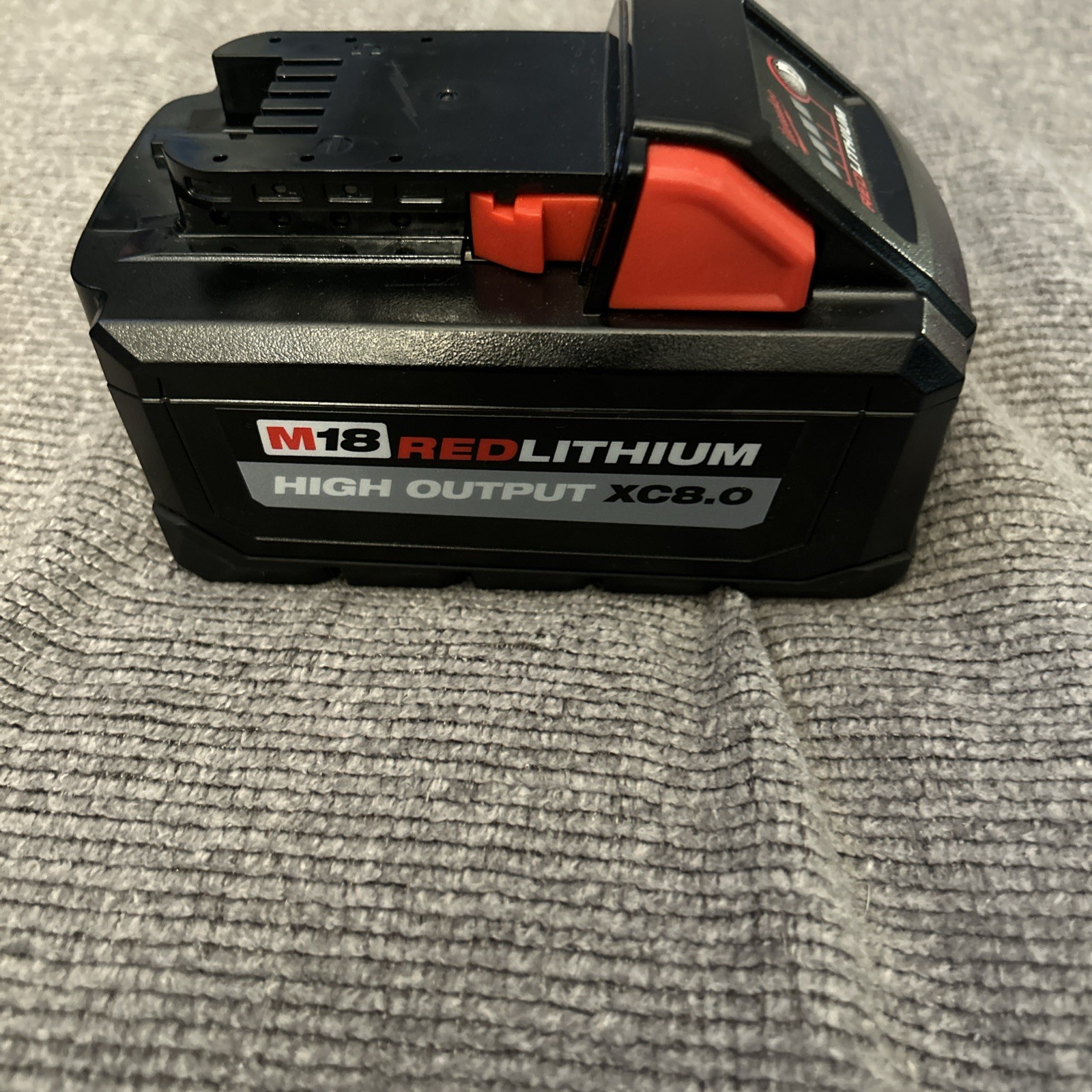 Milwaukee M18 REDLITHIUM High Output XC8.0 18V 8.0Ah Li-Ion 48-11-1880