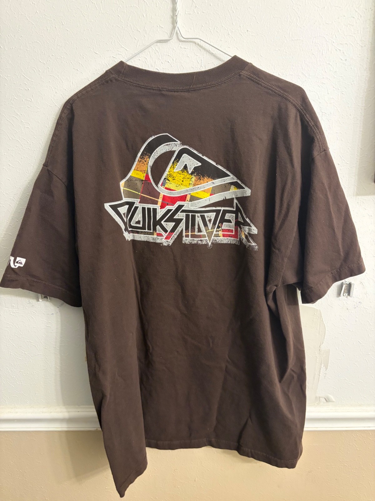 Quicksilver Men’s XL adult T-shirt VTG RARE Y2K brown vintage Quicksilver Men’s XL adult T-shirt VTG RARE Y2K brown vintage