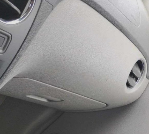 2006-2010 Chevy HHR Glove Box Compartment Storage Gray Front Lower cashmere Used