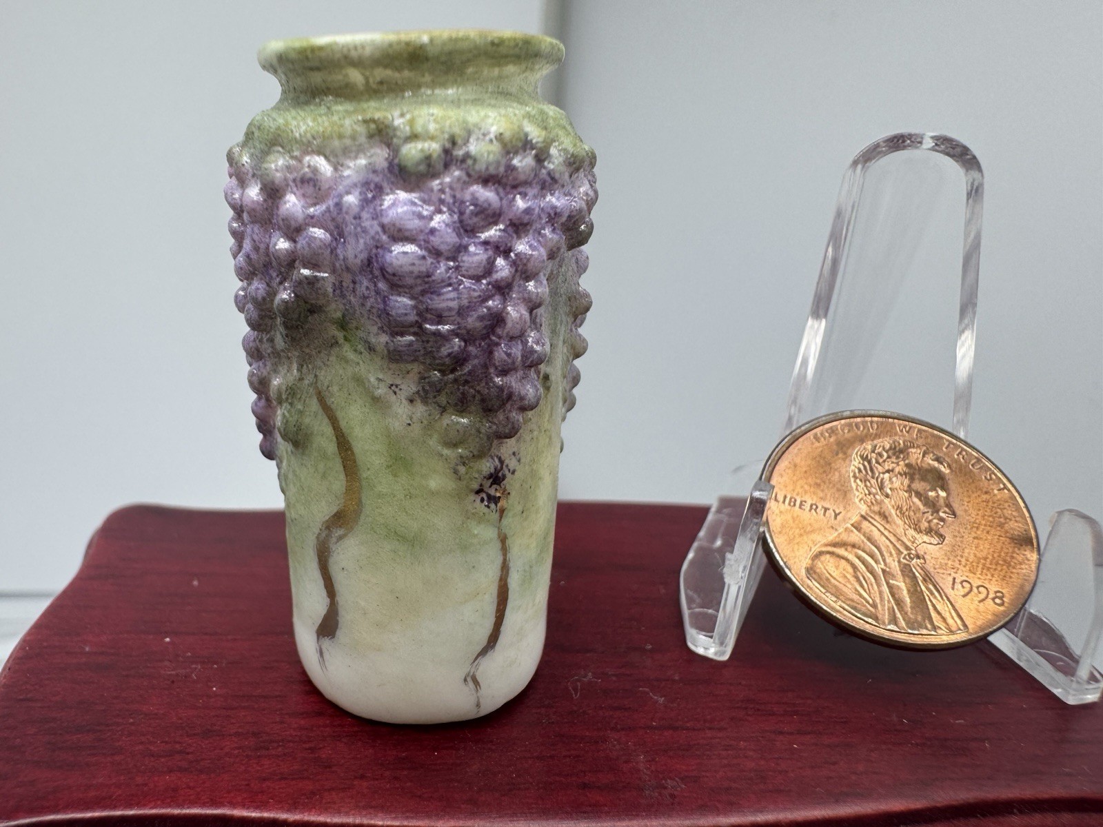Vintage Artisan Signed Ginger Wyatt IGMA Dollhouse Miniatures Vase 1:12