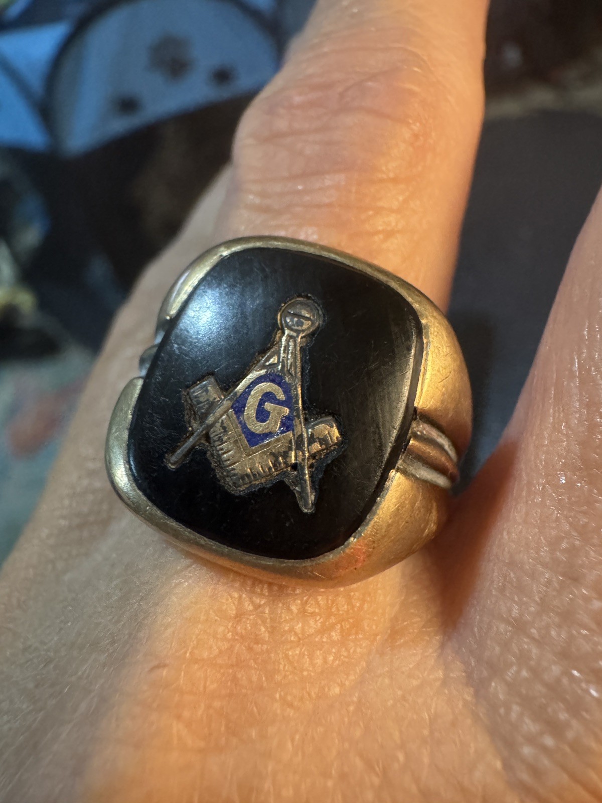 Free Mason Antique 10k Gold & Sterling Mens Masonic Ring Black Stone Size 10 Free Mason Antique 10k Gold & Sterling Mens Masonic Ring Black Stone Size 10