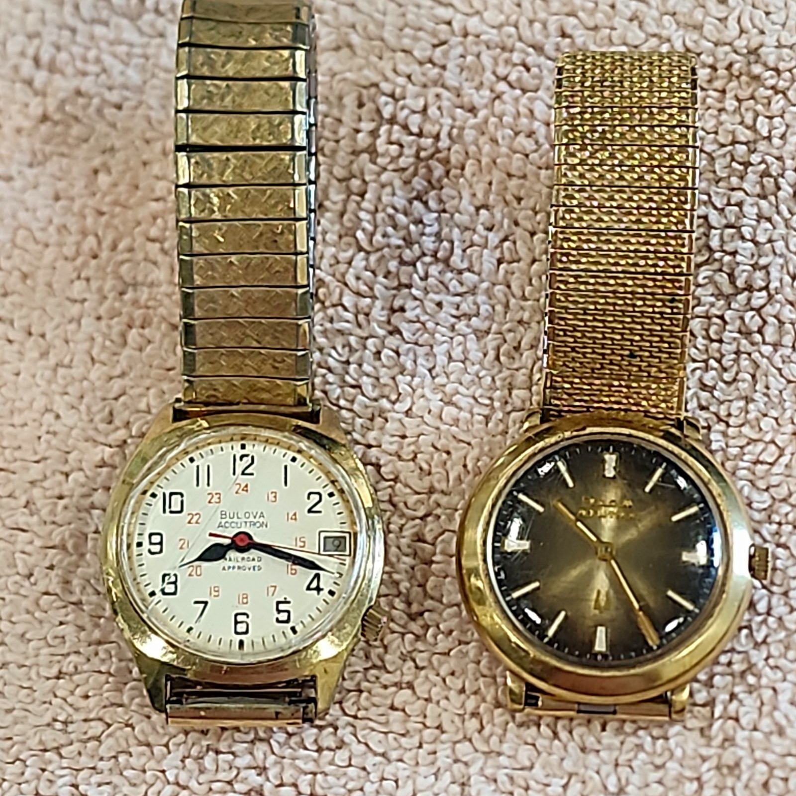 Bulova Accutron Railroad Approved Vintage 1970s Auto White Dial Date Not working