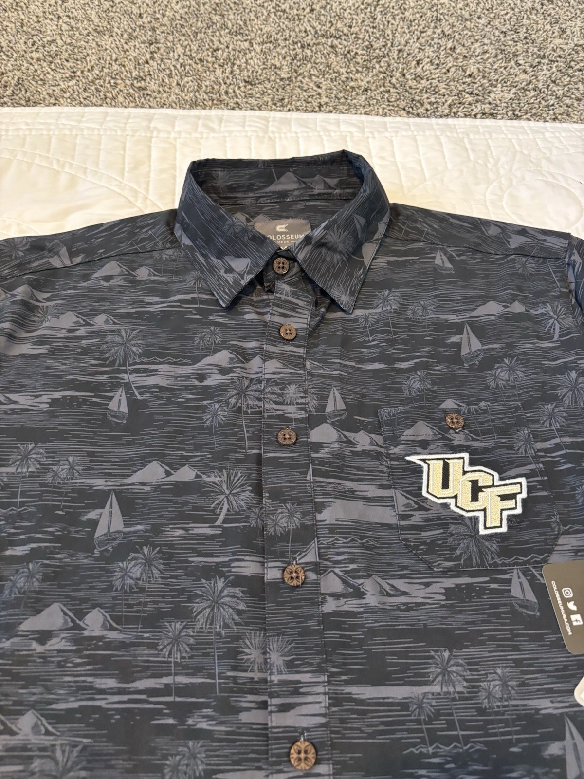 UCF Knights Colosseum Men's Polo Shirt Size Large Black / Gray Tropical NWT UCF Knights Colosseum Men's Polo Shirt Size Large Black / Gray Tropical NWT