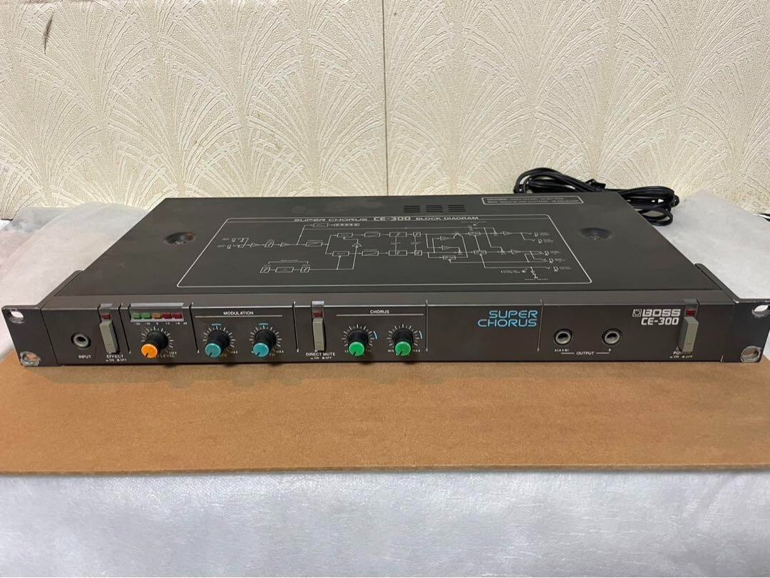 BOSS CE-300 Super Chorus Effector The legendary BOSS chorus In working condition
