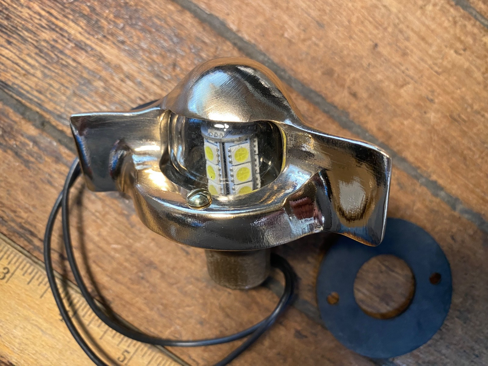 VINTAGE POLISHED BRONZE BATWING STERN LIGHT W/NEW LED/SEAL