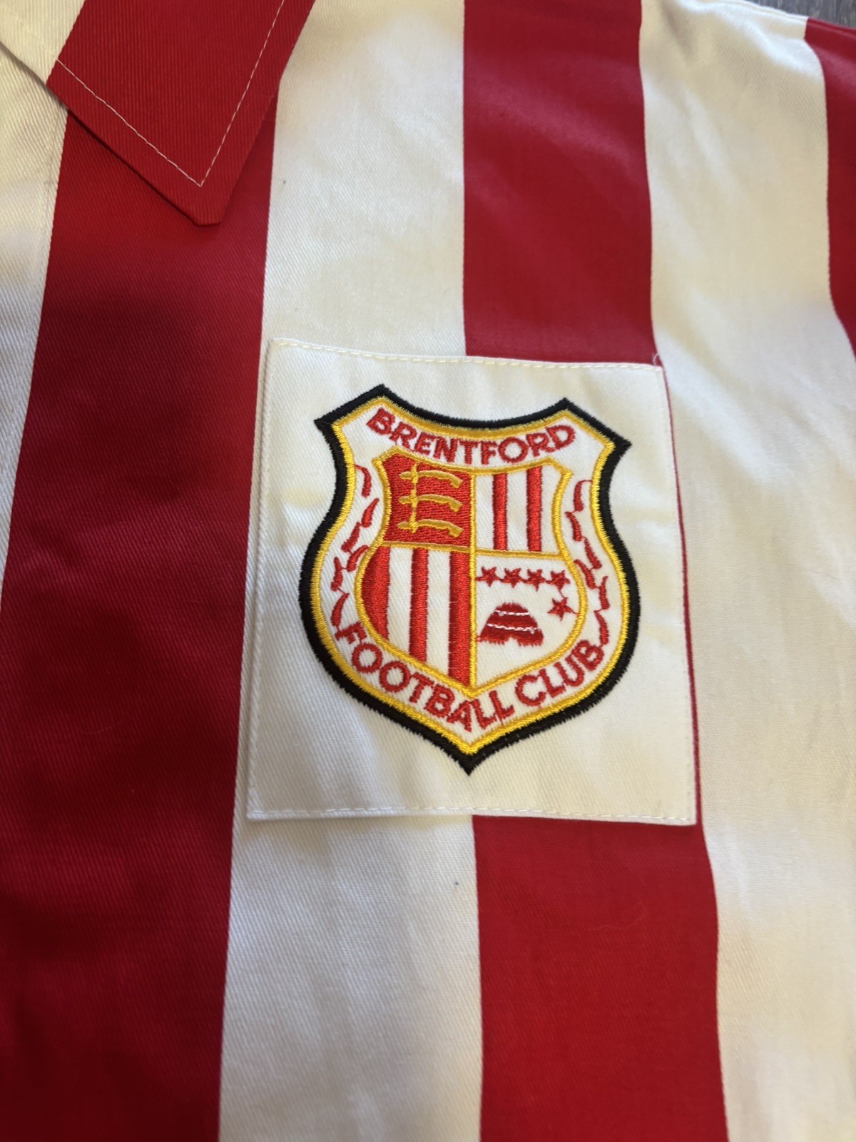 Brentford FC - TOFFS 1940’s Retro Long sleeved Kit/Jersey - Large Brentford FC - TOFFS 1940’s Retro Long sleeved Kit/Jersey - Large
