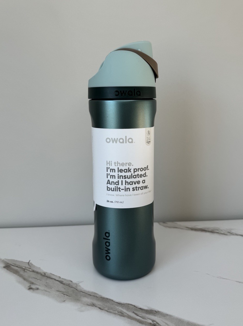 Owala 2025 Holiday Edition 24oz \ Owala 2025 Holiday Edition 24oz \