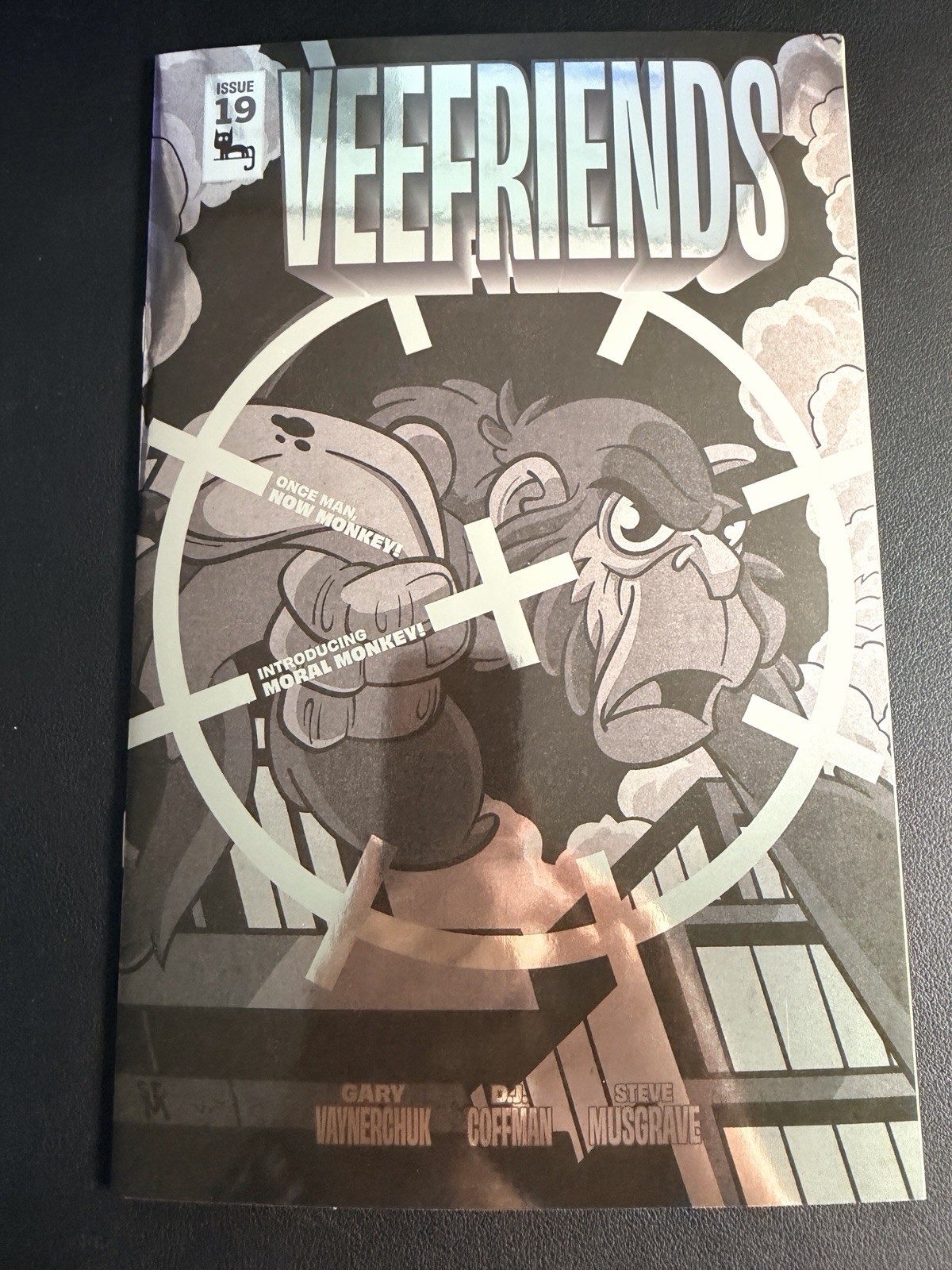 VeeFriends Comic Issue 19 Moral Monkey Silver Foil /55 RARE VF VeeFriends Comic Issue 19 Moral Monkey Silver Foil /55 RARE VF
