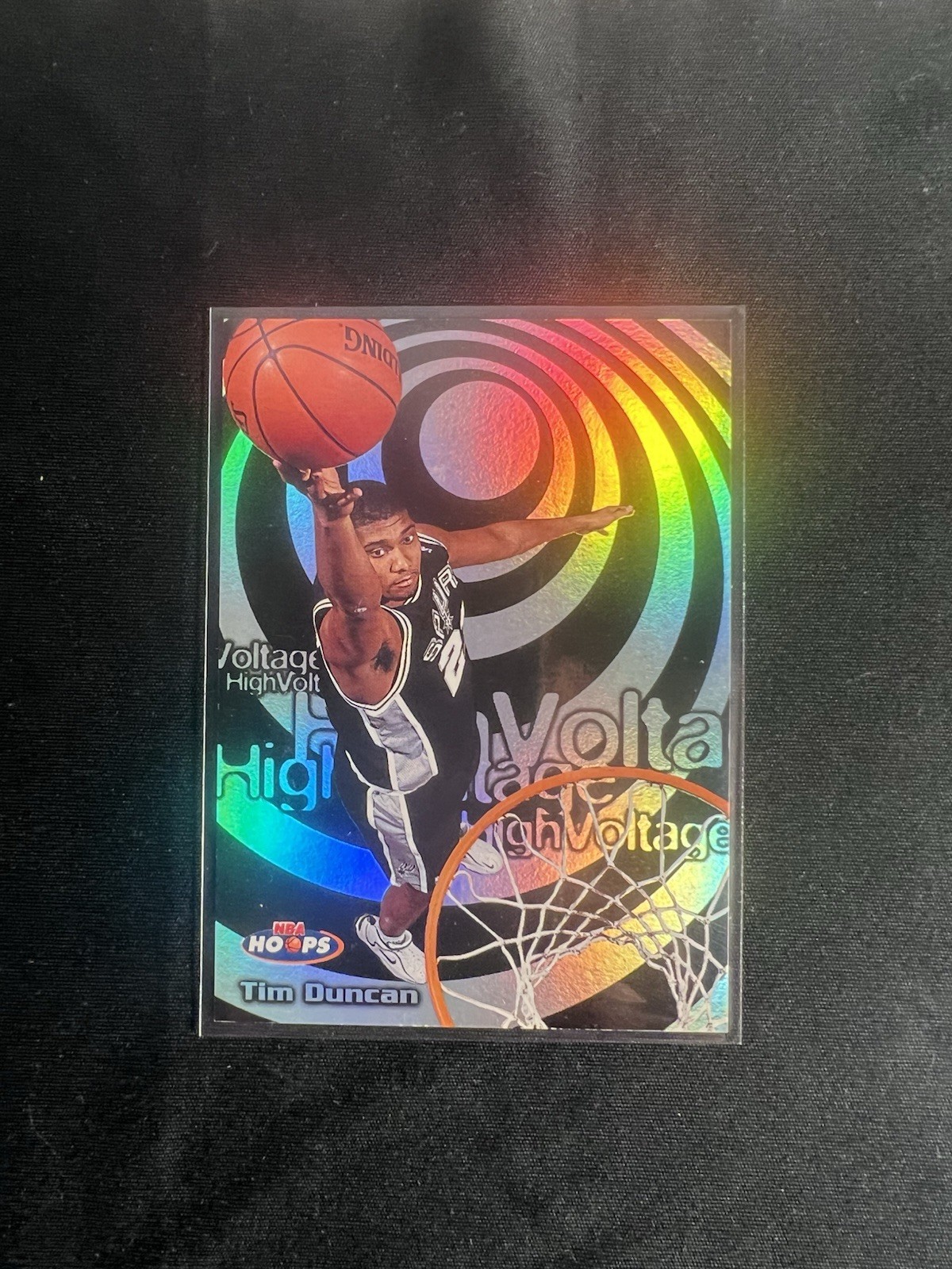 SkyBox 1998-99 NBA Hoops High Voltage Insert Tim Duncan Spurs 15/20HV SkyBox 1998-99 NBA Hoops High Voltage Insert Tim Duncan Spurs 15/20HV