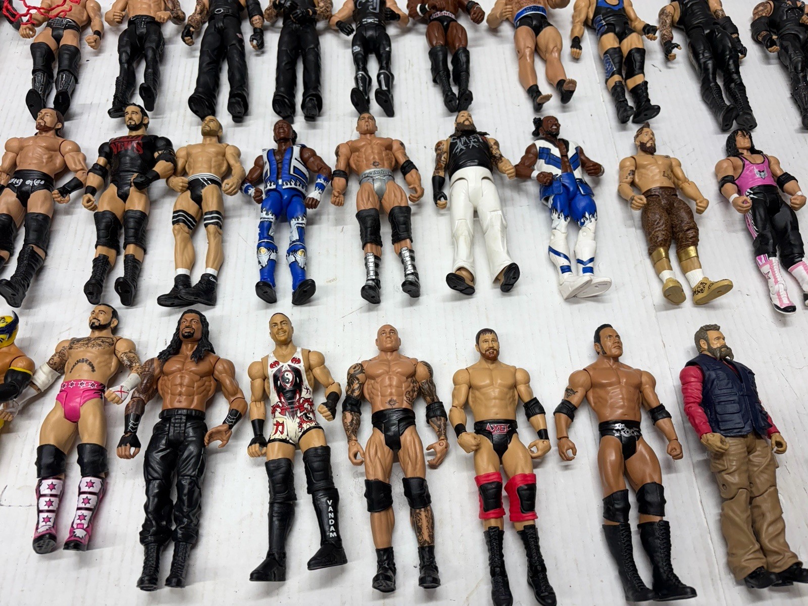 WWE AEW 27+ Action Figures Accessories Lot Undertaker Rock Brett Hart WWE AEW 27+ Action Figures Accessories Lot Undertaker Rock Brett Hart