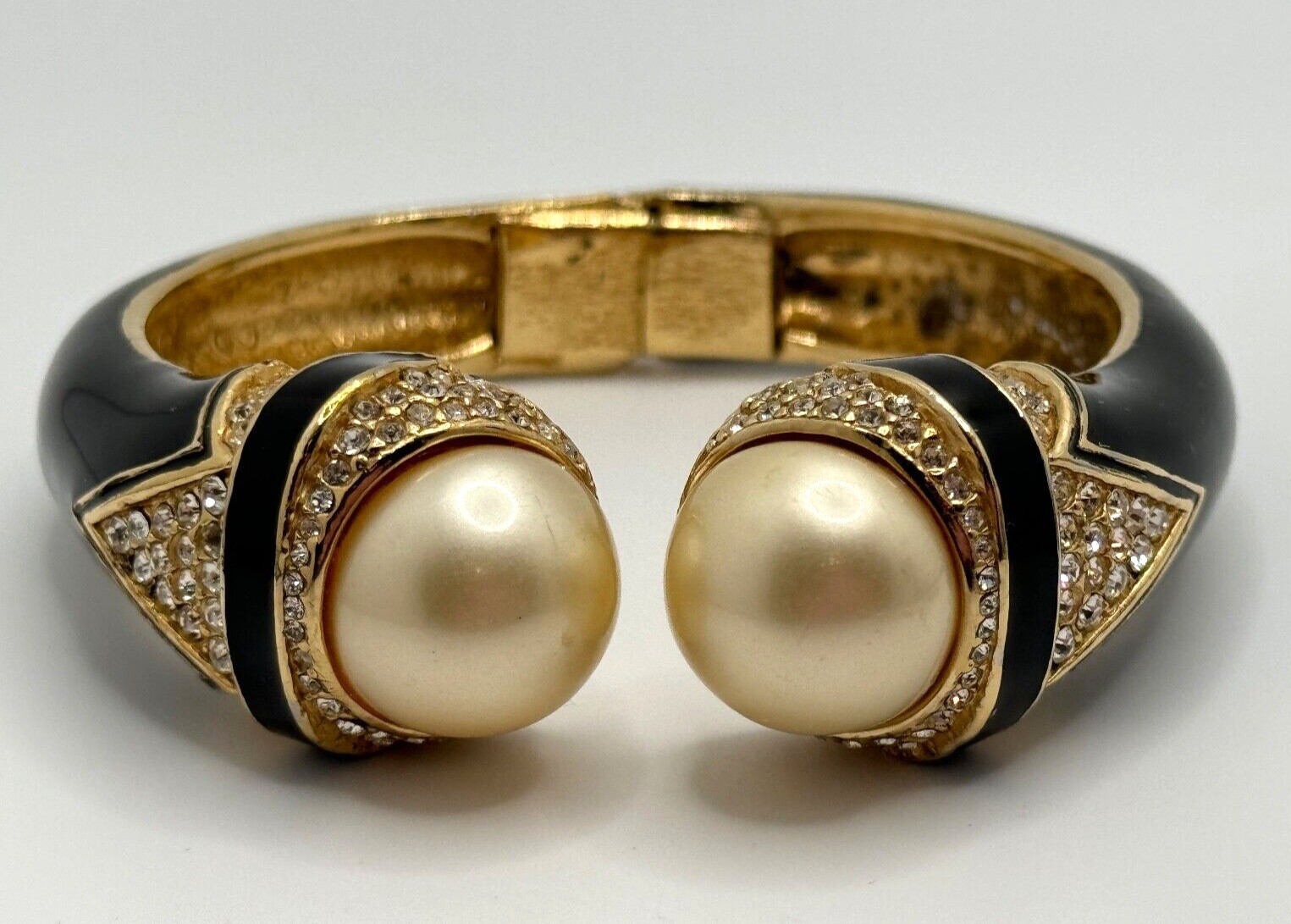 Vintage Unsigned Ciner Faux Pearl Black Enamel Rhinestone Gold Tone Bracelet