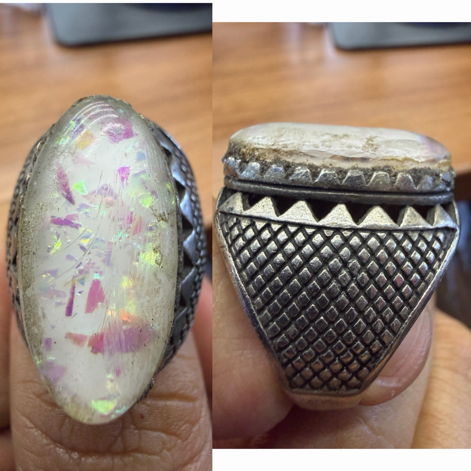 Yemeni Old Antique Ring With Ancient Rainbow Glass Yemeni Old Antique Ring With Ancient Rainbow Glass