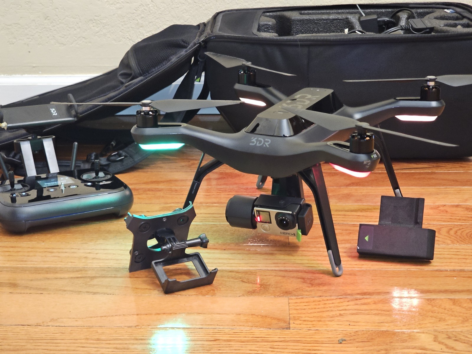 3DR Solo Drone With Remote Control, Case, GoPro Not Included