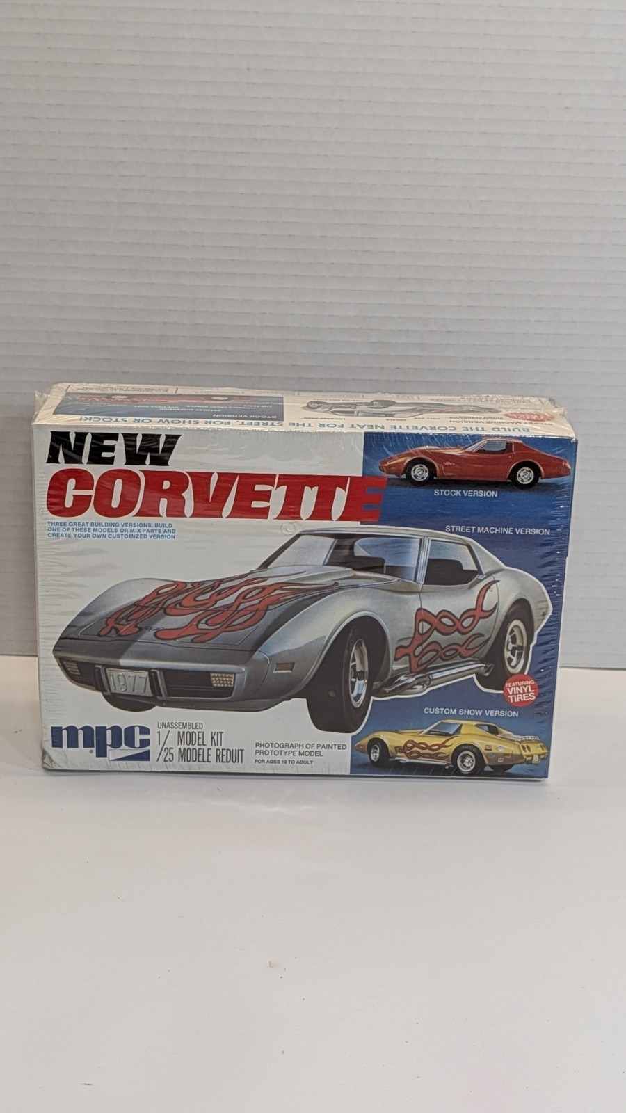Vintage MPC 1977 CHEVY CORVETTE COUPE - STOCK CUSTOM OR STREET MACHINE 1/25 KIT Vintage MPC 1977 CHEVY CORVETTE COUPE - STOCK CUSTOM OR STREET MACHINE 1/25 KIT