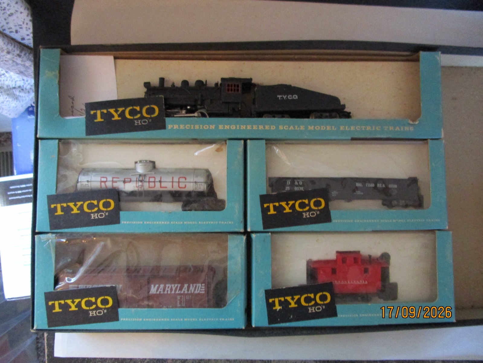 Early TYCO, HO, T3-2 Boxed Set