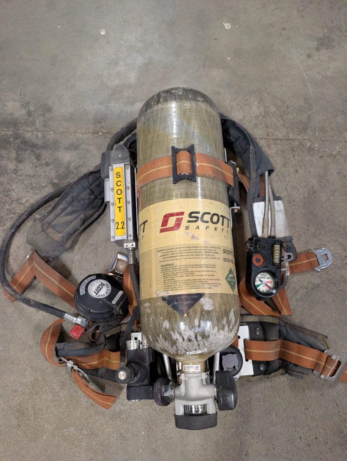 3M / Scott 2.2 Air-Pak Industrial / Fire Service SCBA - Carbon Cylinder 10/17