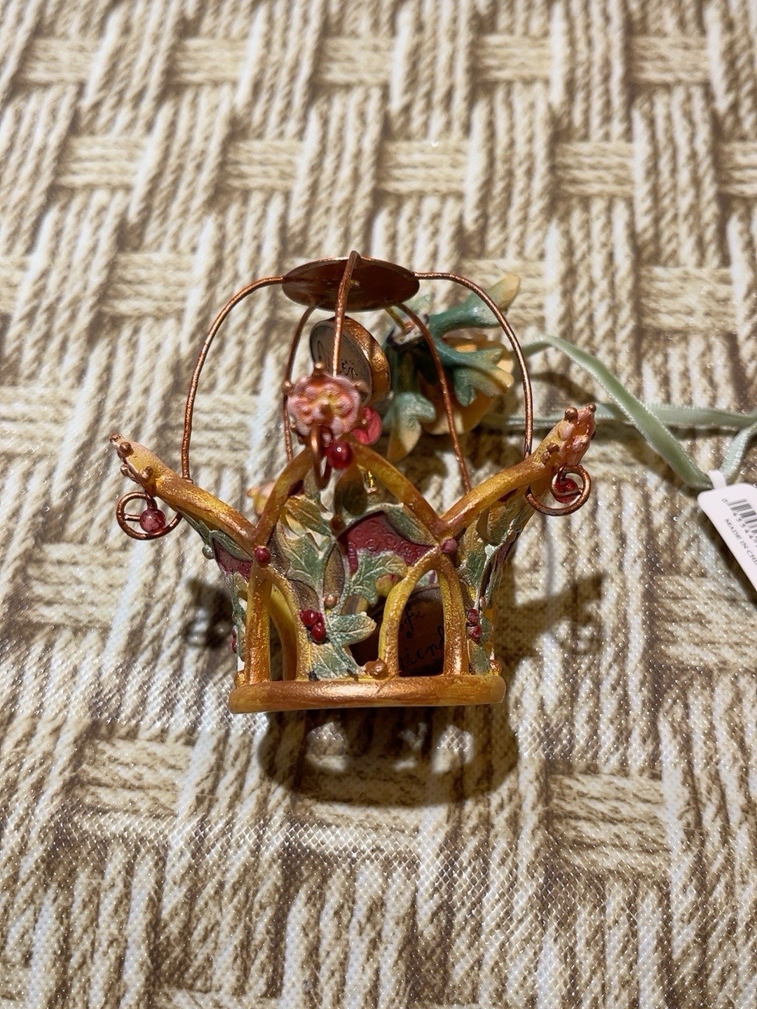 Enesco Blooming Wild Queen of Friends Crown Ornament Karen Hahn