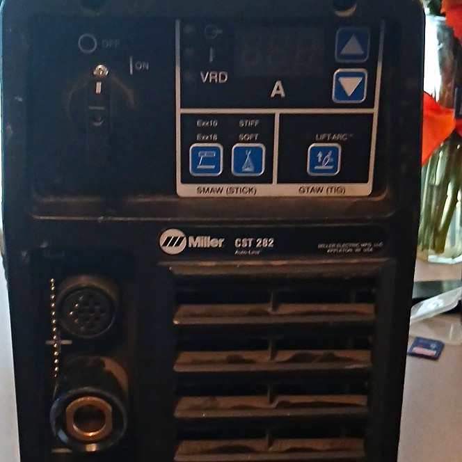 Miller CST 282 Stick (SMAW) Welder DC Welding Power Source Miller CST 282 Stick (SMAW) Welder DC Welding Power Source