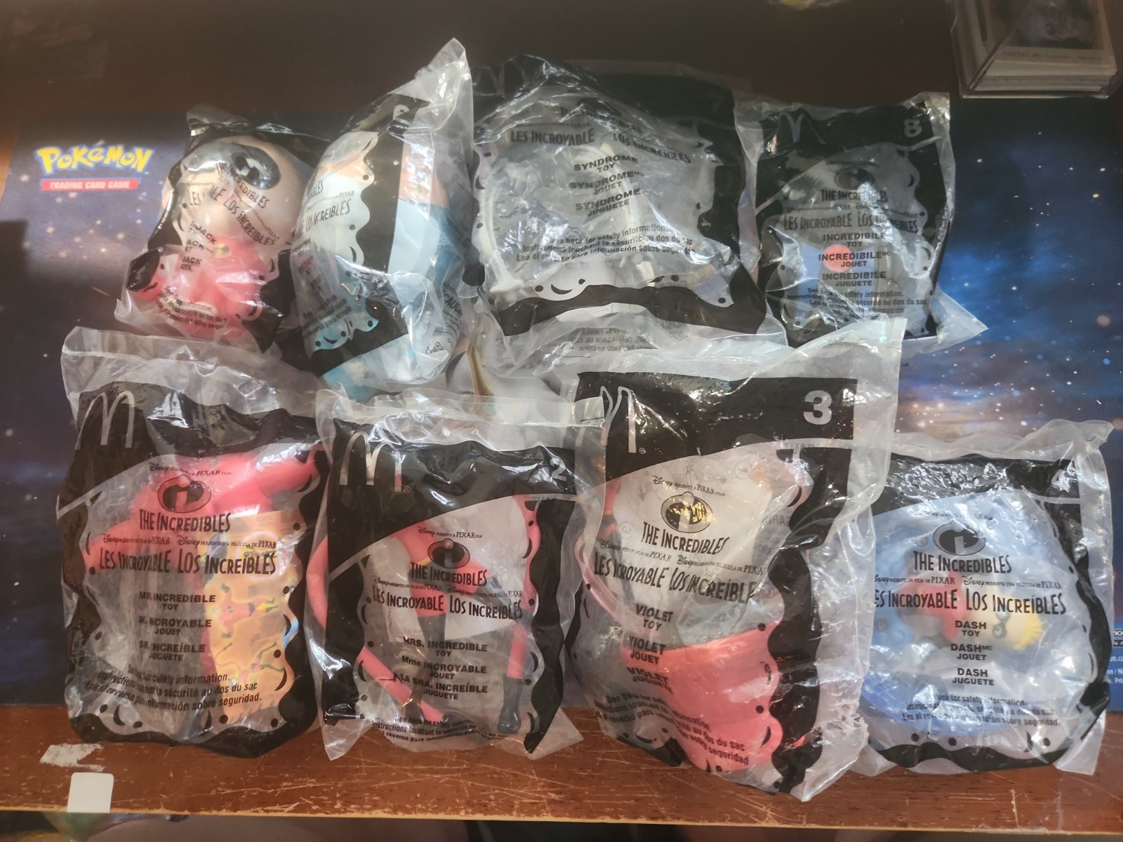 MCDONALD\'S DISNEY INCREDIBLES 2004 HAPPY MEAL TOY COMPLETE SEALED SET OF 8