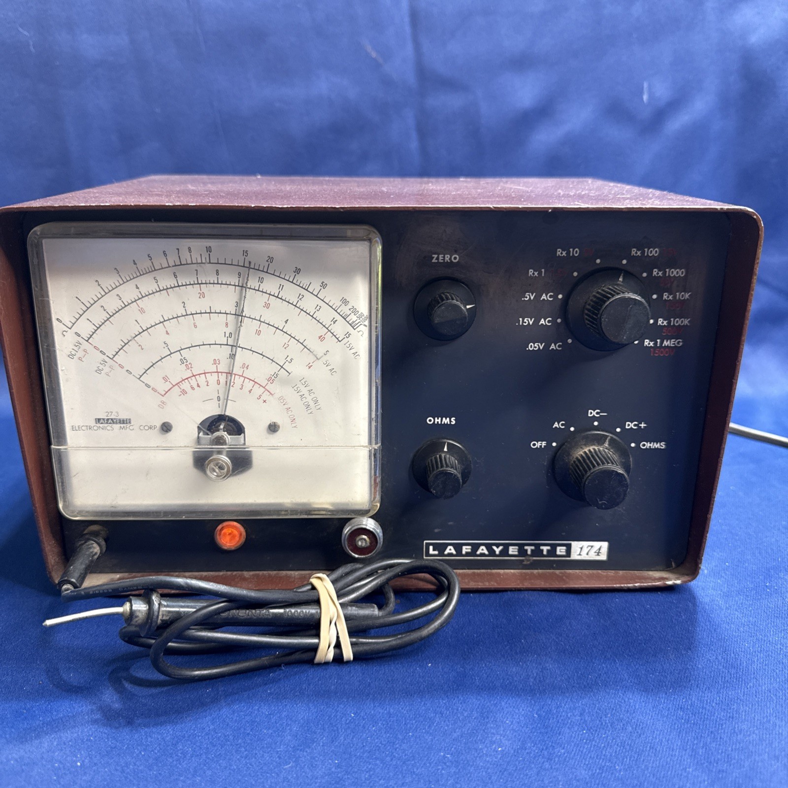 Vintage Lafayette 174 VTVM Vacuum Tube Voltmeter Bench Meter Probe Powers On