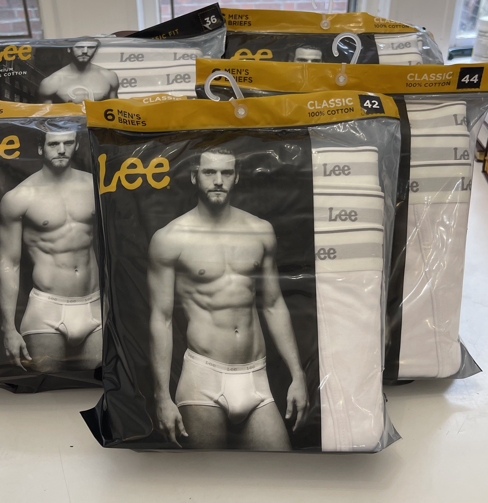 Lee Classic 100% Cotton Jersey Men\'s Briefs Solid White 6 Pack Size 38 Lee Classic 100% Cotton Jersey Men\'s Briefs Solid White 6 Pack Size 38