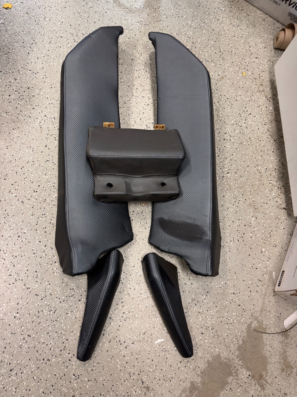 Kawasaki 650-sx Jet-Ski PAD RAIL COVERS HOOD CORNERS AND DASH INCLUDES PLASTICS Kawasaki 650-sx Jet-Ski PAD RAIL COVERS HOOD CORNERS AND DASH INCLUDES PLASTICS