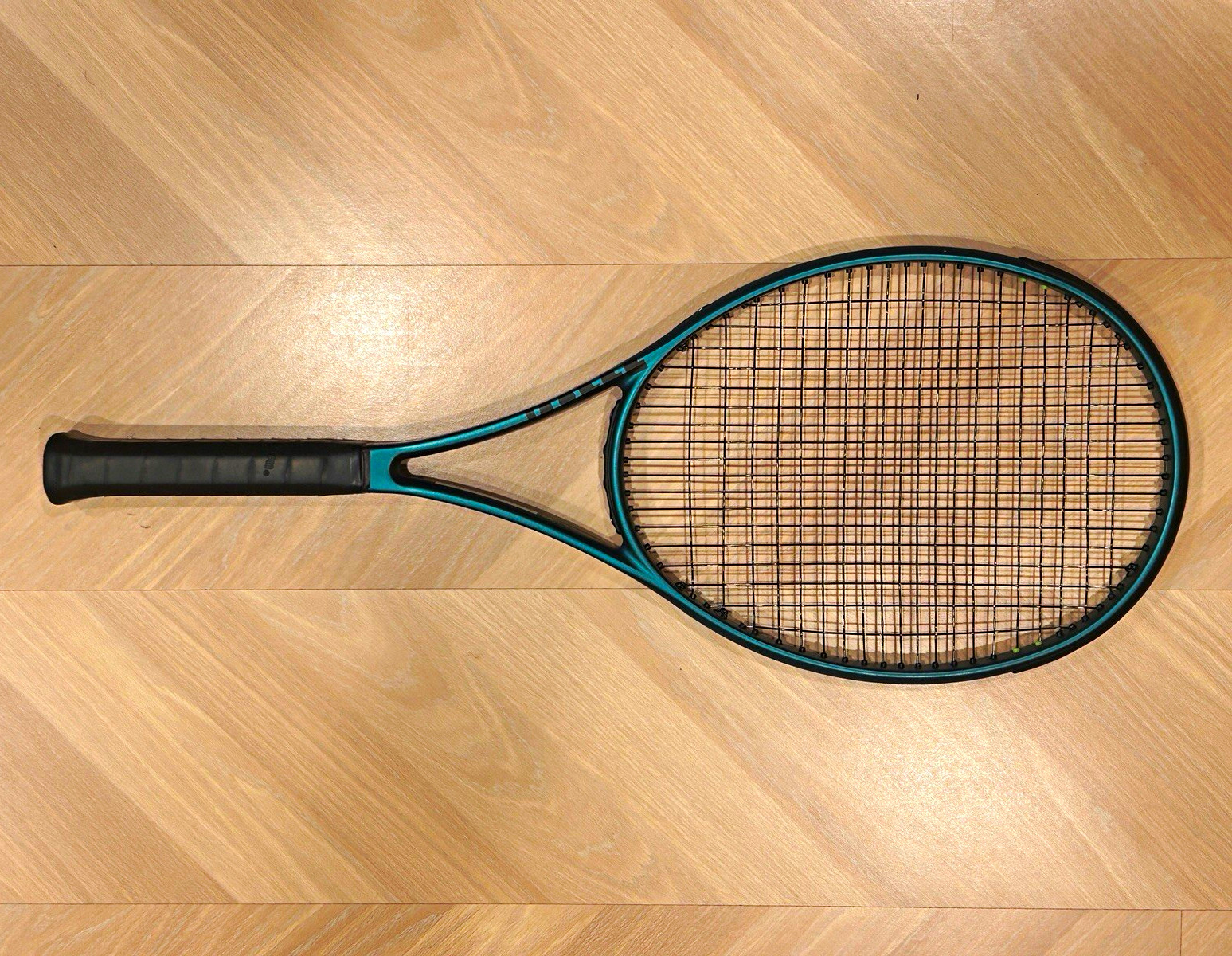 Wilson Blade 98 V9, 16x19, 305g, 4 1/8